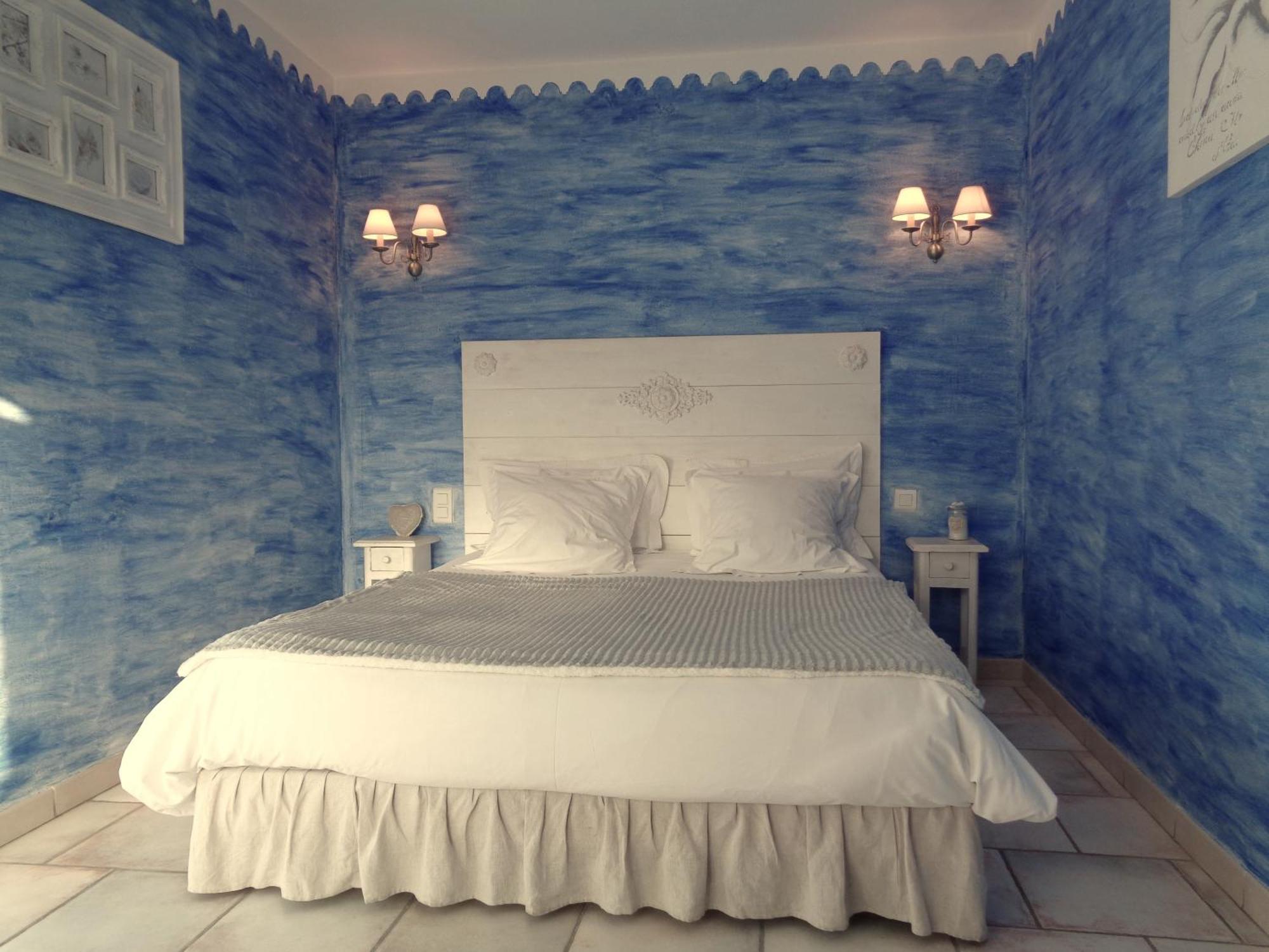 Clos Des Lavandes - Et De Charme Climatisees-luberon Bed & Breakfast Lacoste (Vaucluse)